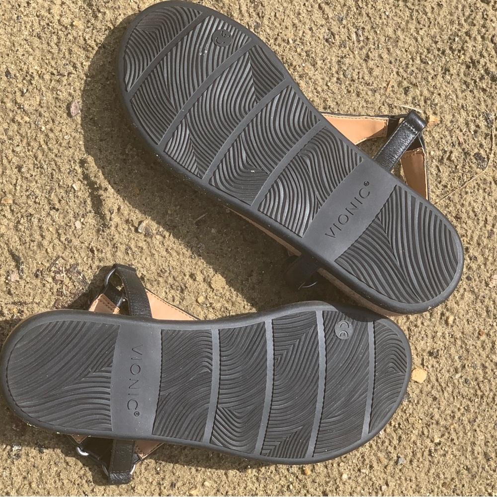 Vionic Black Leather Kirra II Wedge Thong Sandal Womens Size 7 - Picture 3 of 4